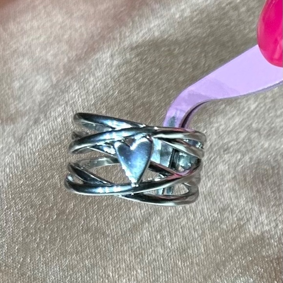 Sterling Silver Heart Ring, 6.5 - Picture 7 of 8